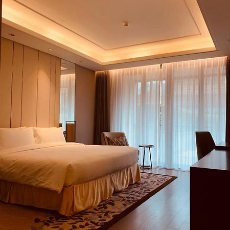 Ascott Heng Shan Shanghai Apartment Bagian luar foto